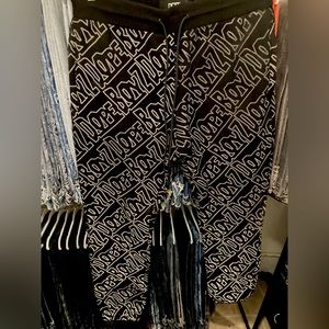 Like New!  DOPE brand reflective joggers size Large
